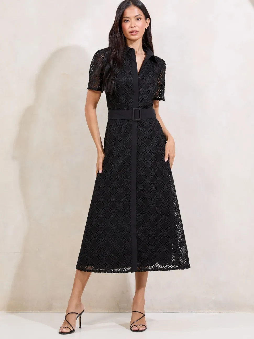 Noir - Robe chemise Lipsy Premium en dentelle ceinturée