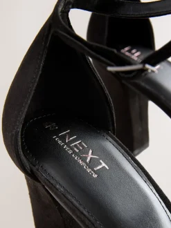 Noir - Sandales à talons carrés