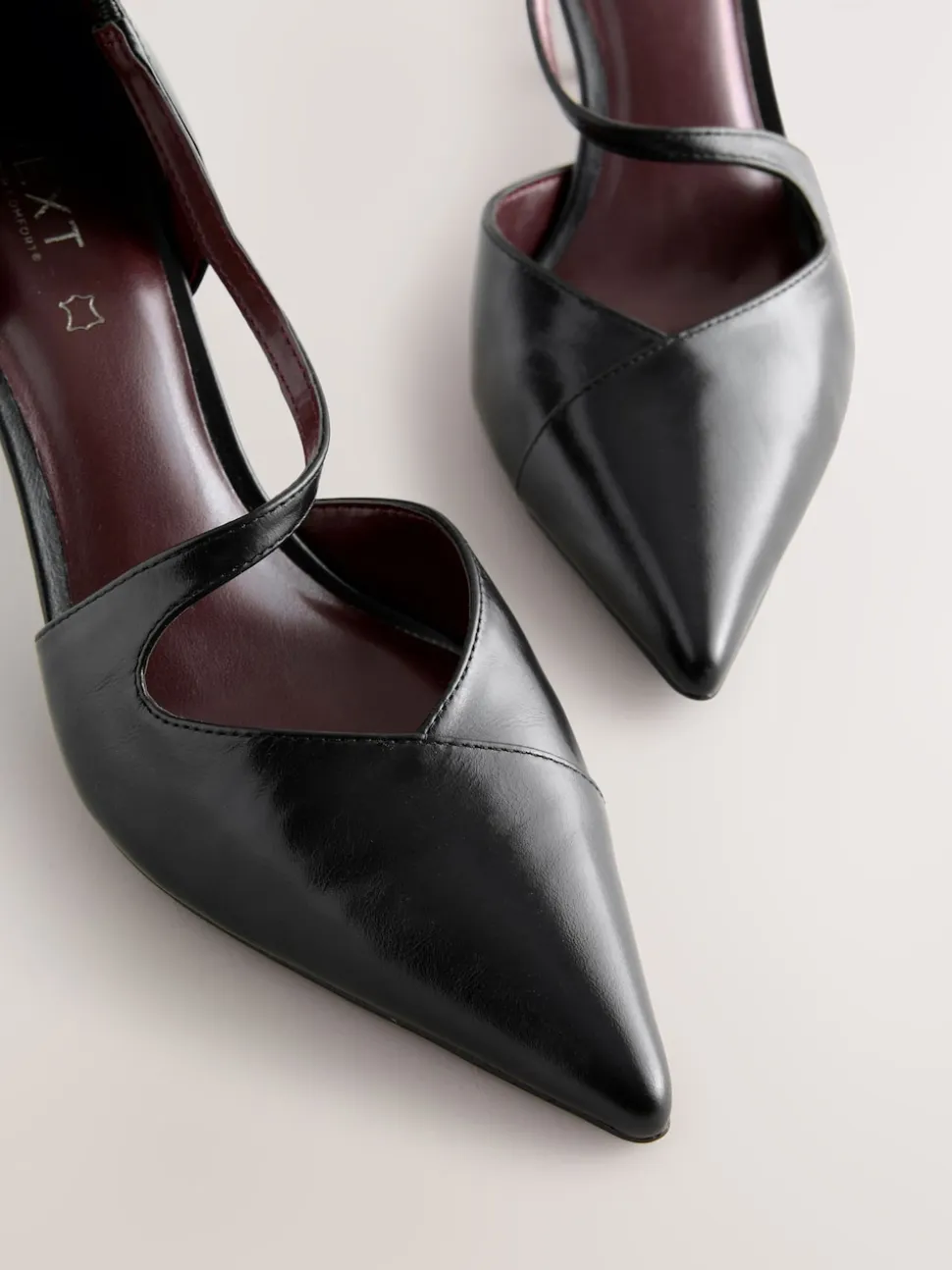 Noir - Talons de cour asymétriques en cuir haut de gamme