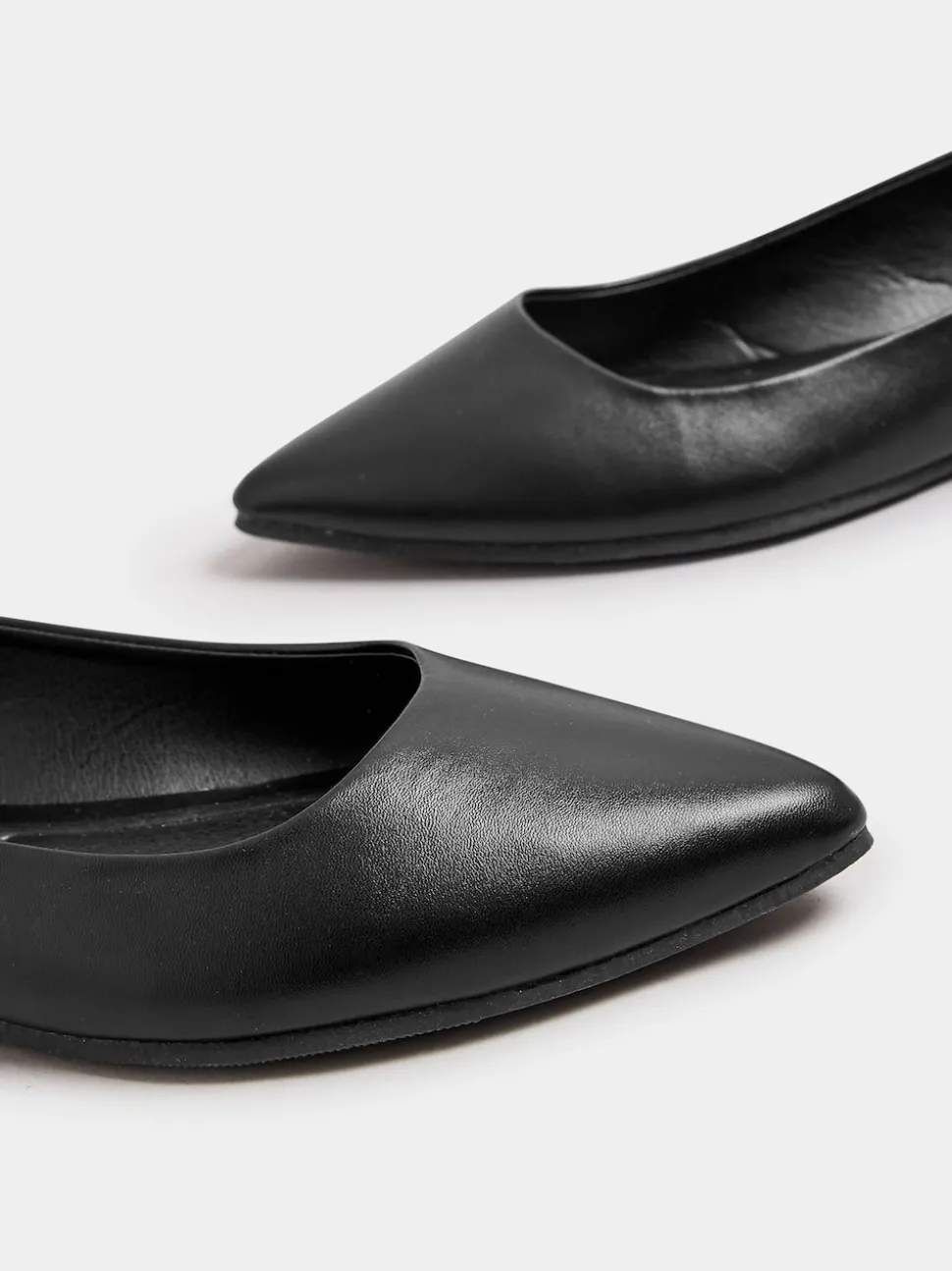 Noir - Yours Curve Coupe large Chaussures plates Point Escarpins