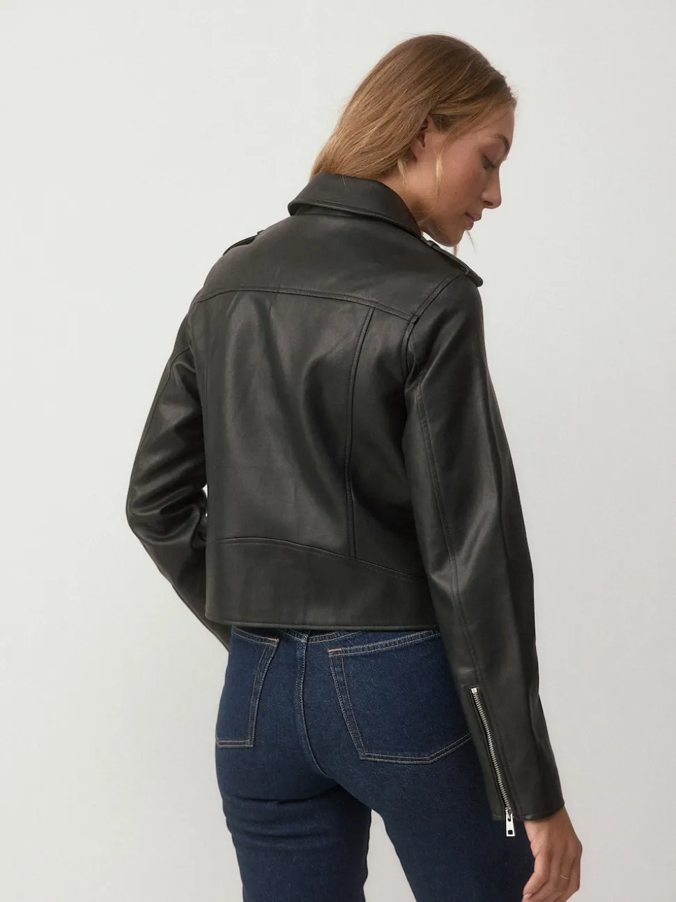 Noir poitrine généreuse - Veste de motard en cuir faux