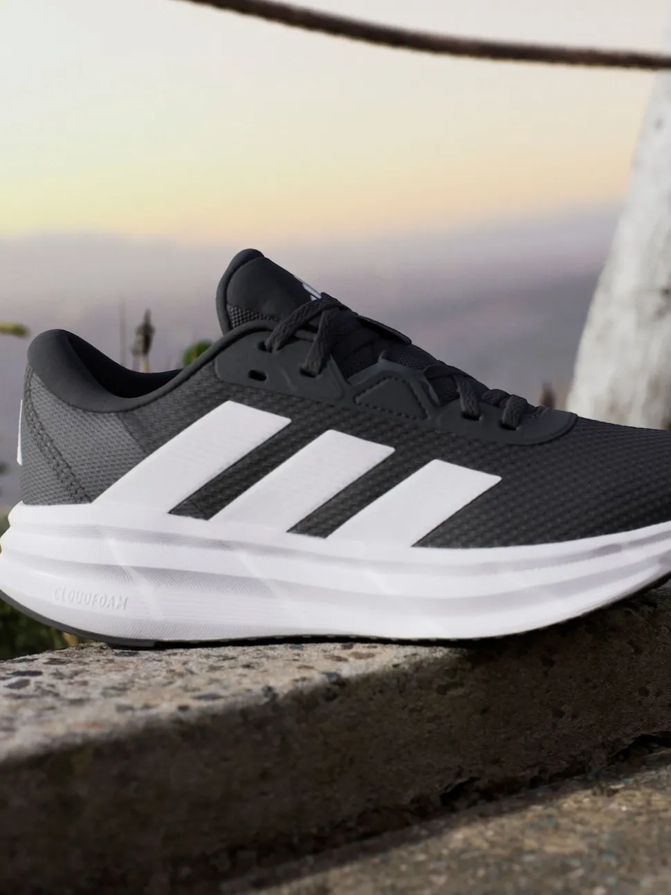 Noir/Blanc - Baskets adidas Galaxy 7