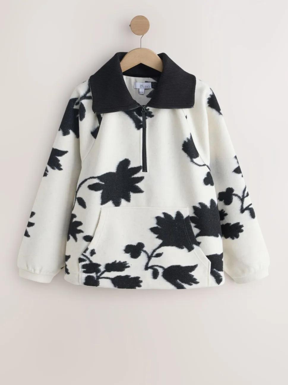 Noir/blanc à fleurs - Polaire à col zippé