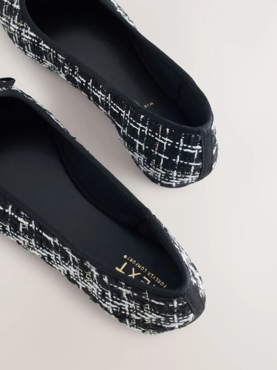 Noir/blanc en tweed - Ballerines à bout rond