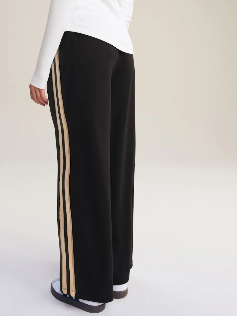 Noir/Neutre - Pantalons de survêtement Slinky à jambes Amples et rayures latérales