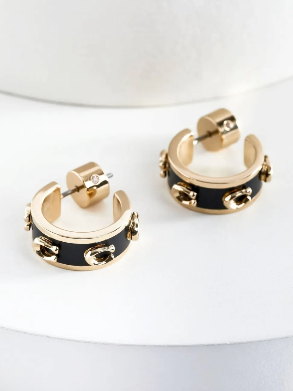 Noir/Or - Boucles d’oreilles COACH ton Signature en émail