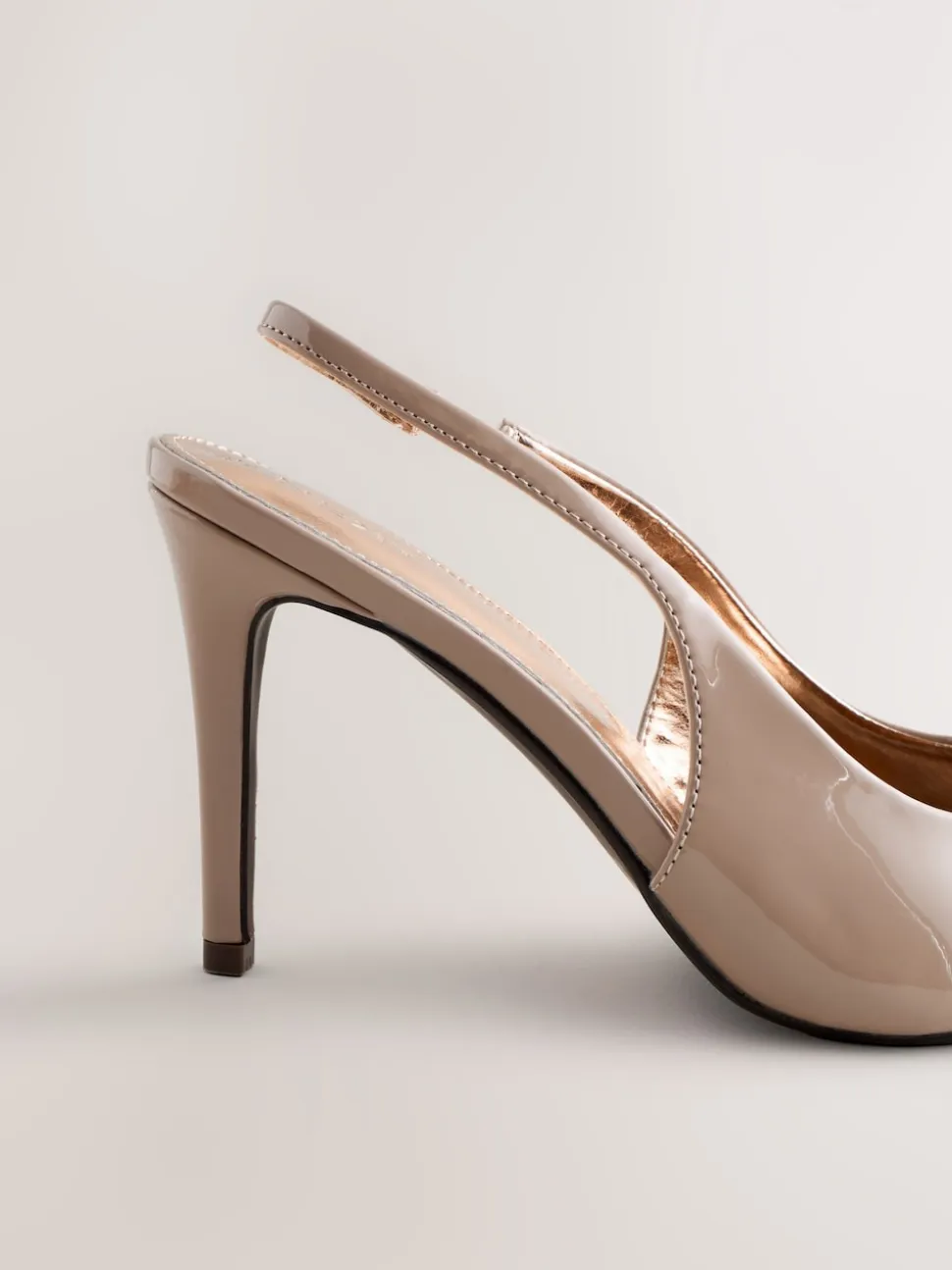 Nude - Chaussures à talons Forever Comfort® à bout pointu et à bride arrière