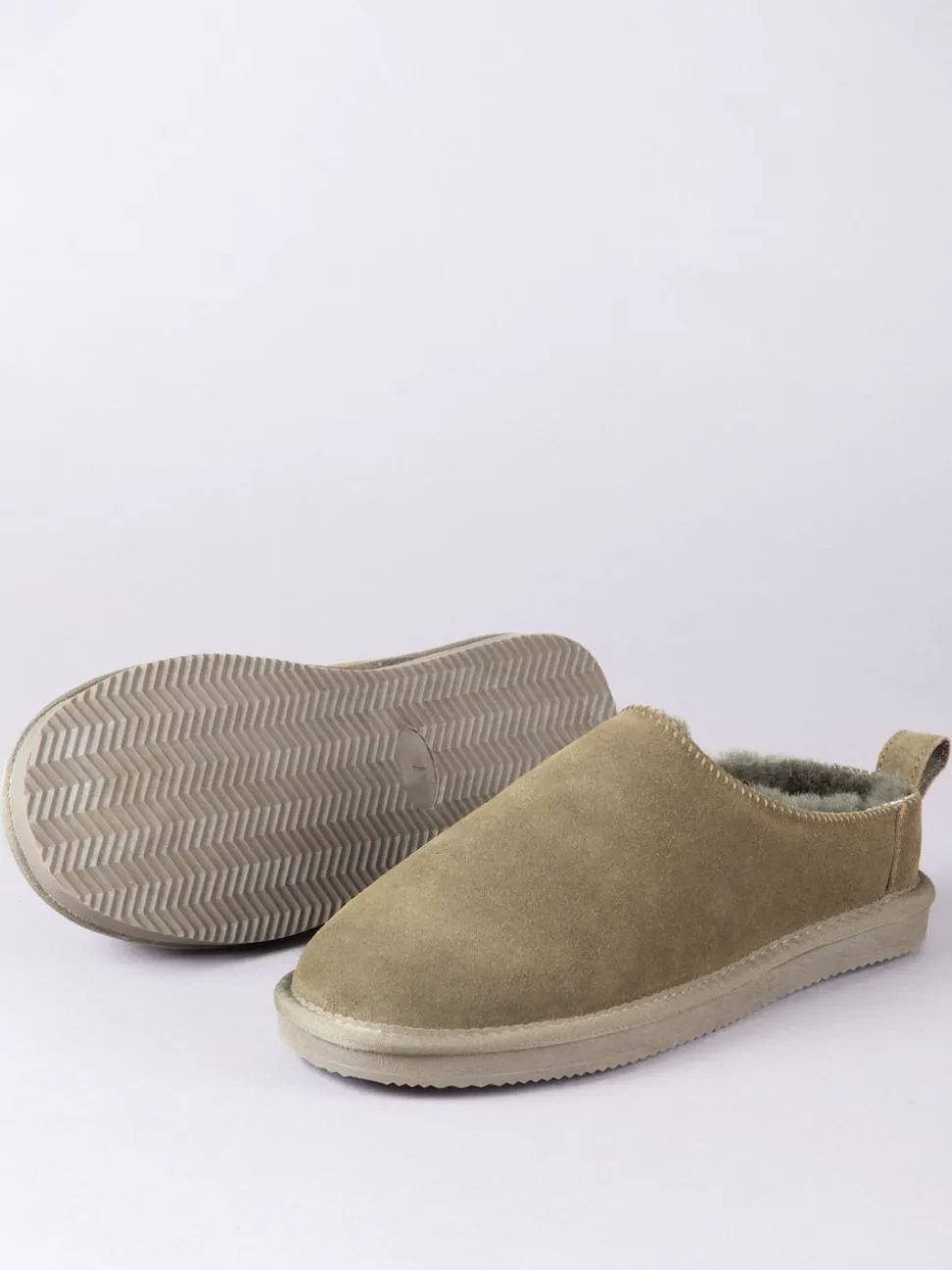olive - Chaussons d’hiver Lakeland Leather Sabot en peau de mouton pour femme