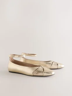 Or - Chaussures plates Forever Comfort® en cuir avec bride à la cheville