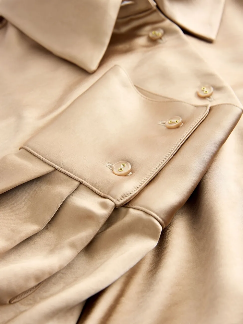 Or - Chemise à manches longues en satin