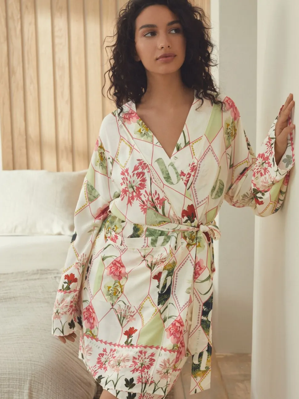 Peignoir B by Ted Baker écru à imprimé floral