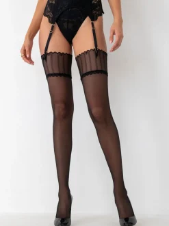 Pour Moi - Top bas à broderie linéaire