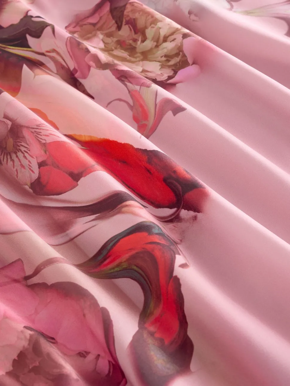 Pyjamas B by Ted Baker en jersey de satin rose fleuri