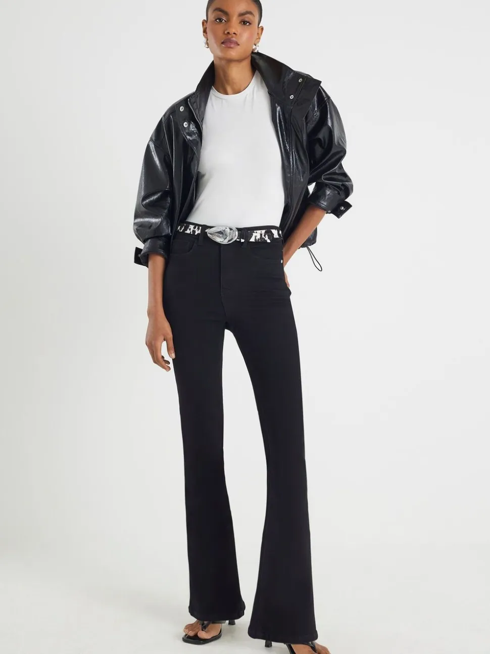 River Island Jean évasé sculptant taille haute