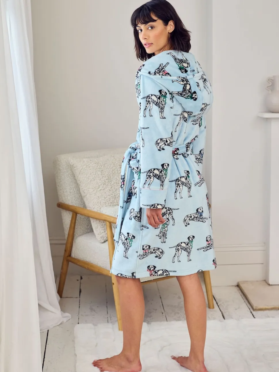 Robe de chambre Chelsea Peers en polaire à imprimé chiens dalmatien