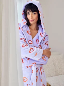 Robe de chambre Chelsea Peers en polaire à imprimé cœur