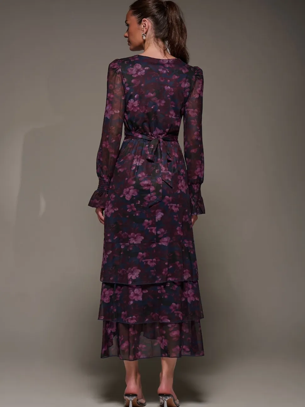 Robe longue Jolie Moi en maille à ourlet à volants et manches longues