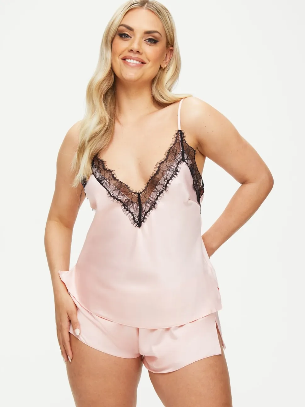 Rose - Ann Summers Ensemble pyjama en dentelle Cerise et cami en satin