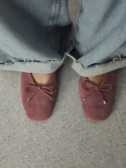 Rose - Chaussures plates Forever Comfort® en daim à taille haute