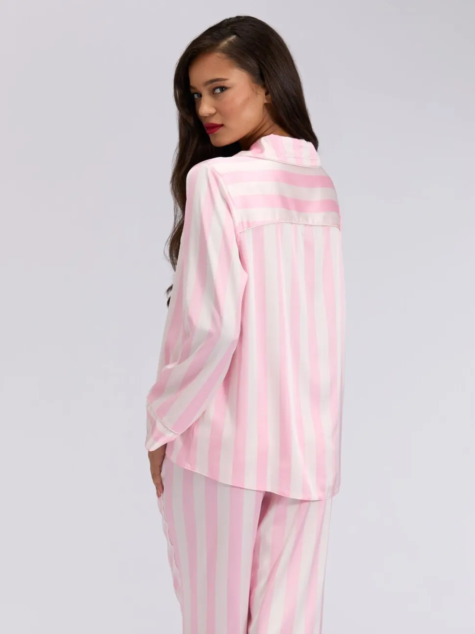 Rose - Ensemble Boux Avenue oversize en satin Revere & Pyjama