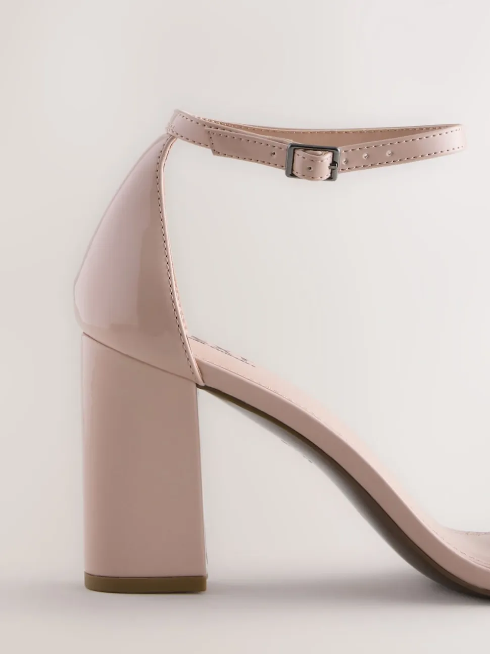 Rose couleur chair - Sandales à talons carrés