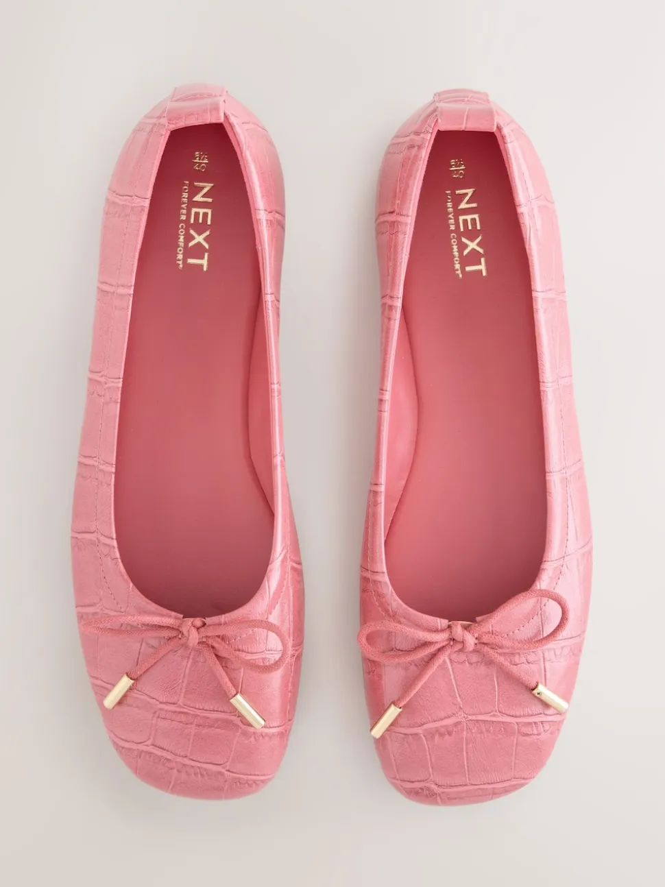 Rose Crocs rose - Chaussures plates Forever Comfort® à bout carré avec nœud