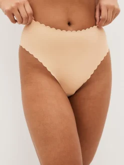 Rose Nude - Slip invisible à bord festonné