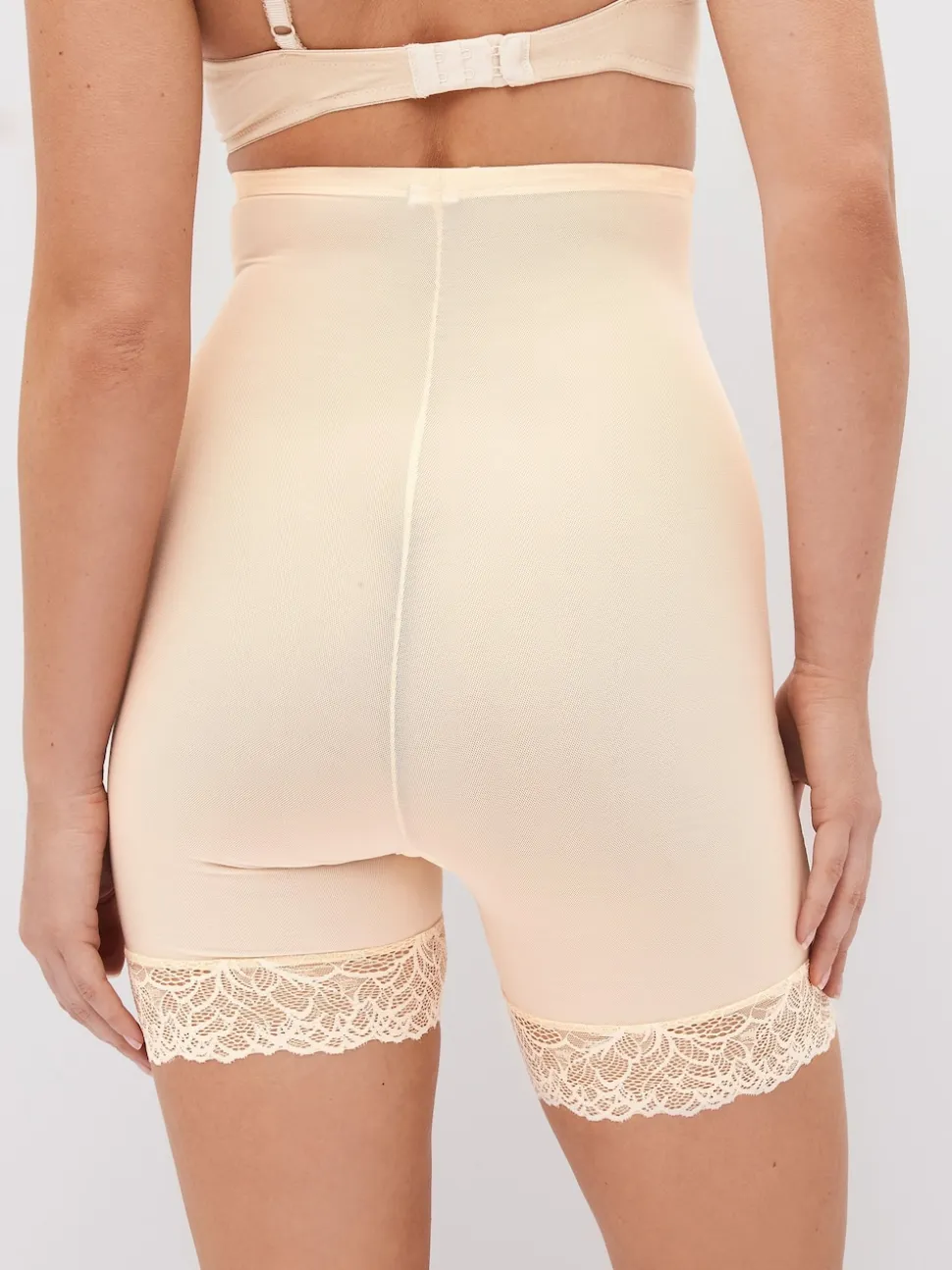 Rose Nude - Slips gainants fermes pour le contrôle du ventre