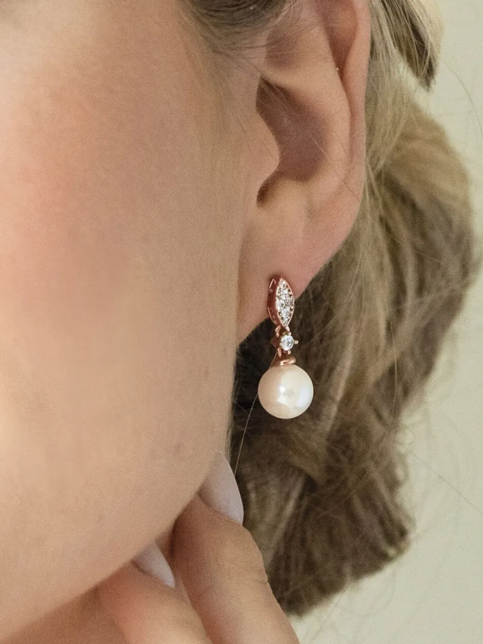Rose Or - Ivory & Co boucle d’oreille Dublin en forme de cristaux et perles