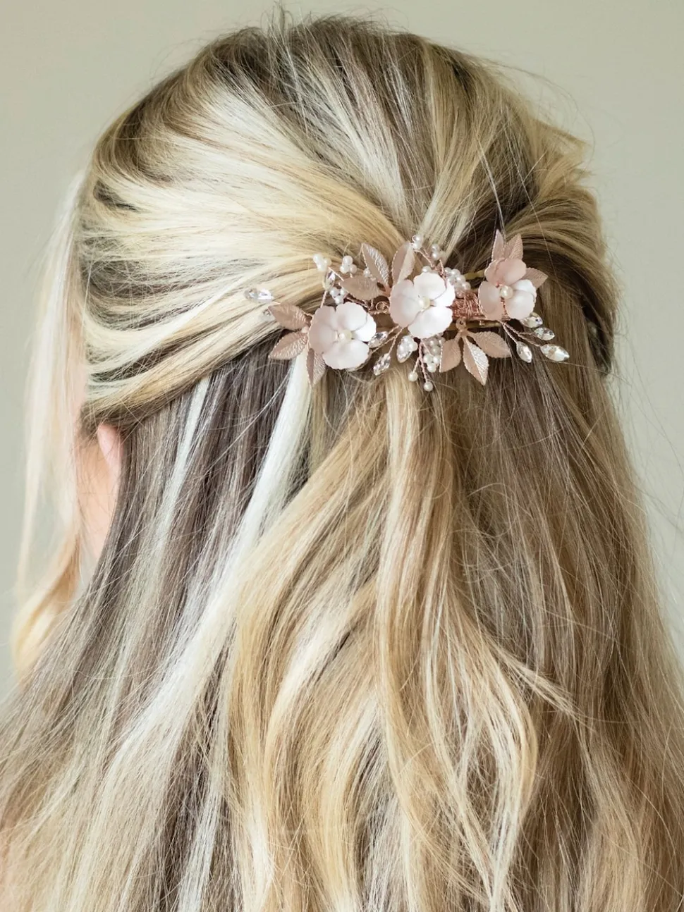 Rose Or - Ivory & Co Pince à fleurs émaillées et cristaux de gardénia
