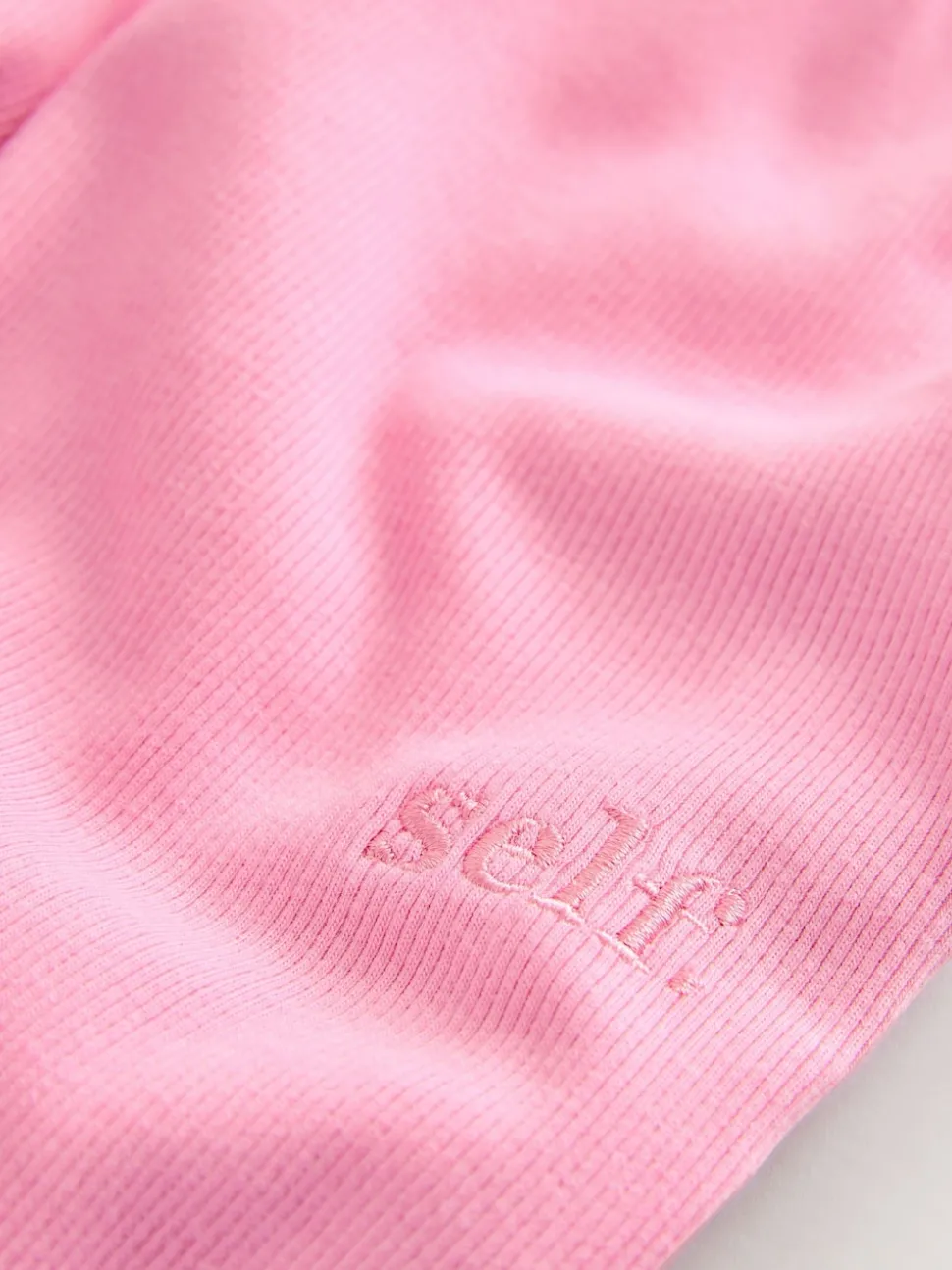 Rose vif - soi-même. Pyjama côtelé boutonné