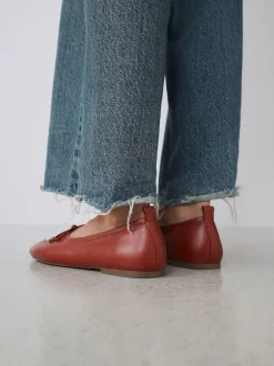 Rouge - Chaussures plates Forever Comfort® à bout rond Cravate