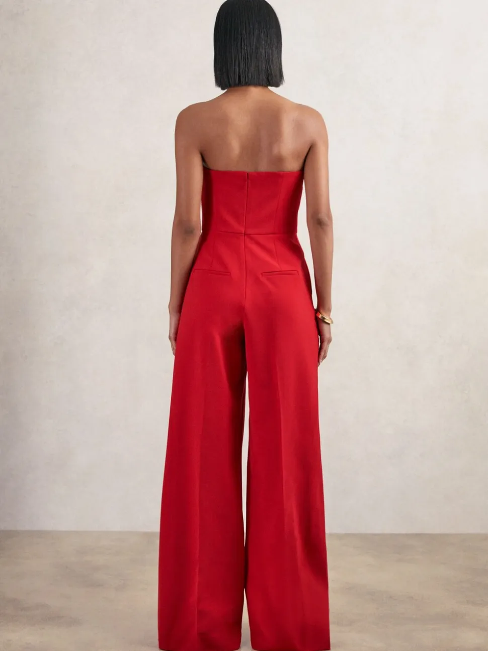 Rouge - Combinaison ample structurée sans bretelles Reiss Ayla