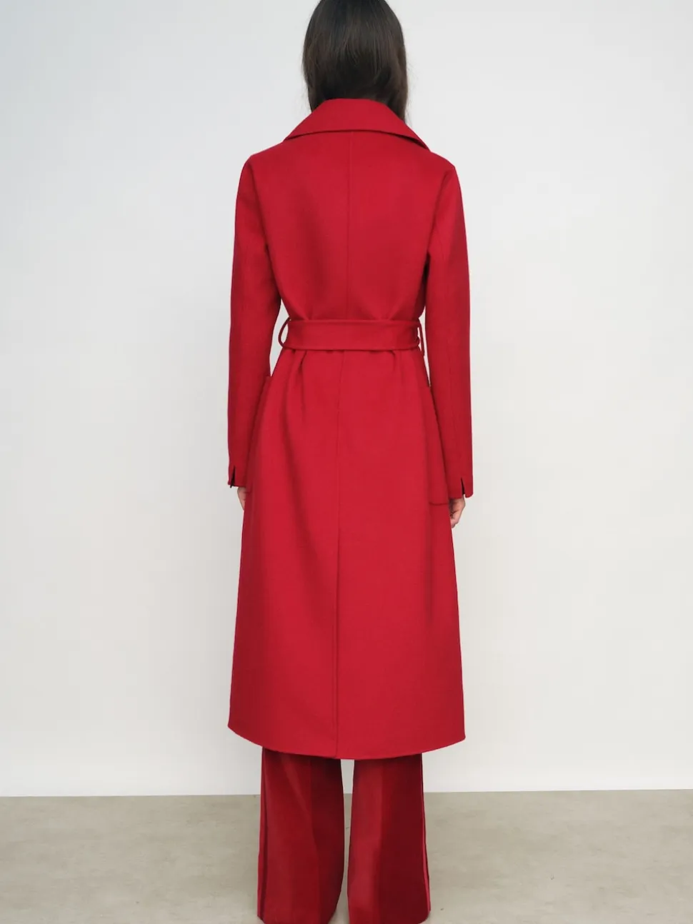 Rouge - Manteau Reiss Lucia en laine Blend à double boutonnage à coutures invisibles