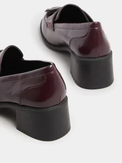 Rouge - Mocassins à talons Yours Curve coupe extra large