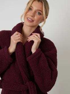 Rouge - Peignoir Threadbare douillet en imitation peau de mouton