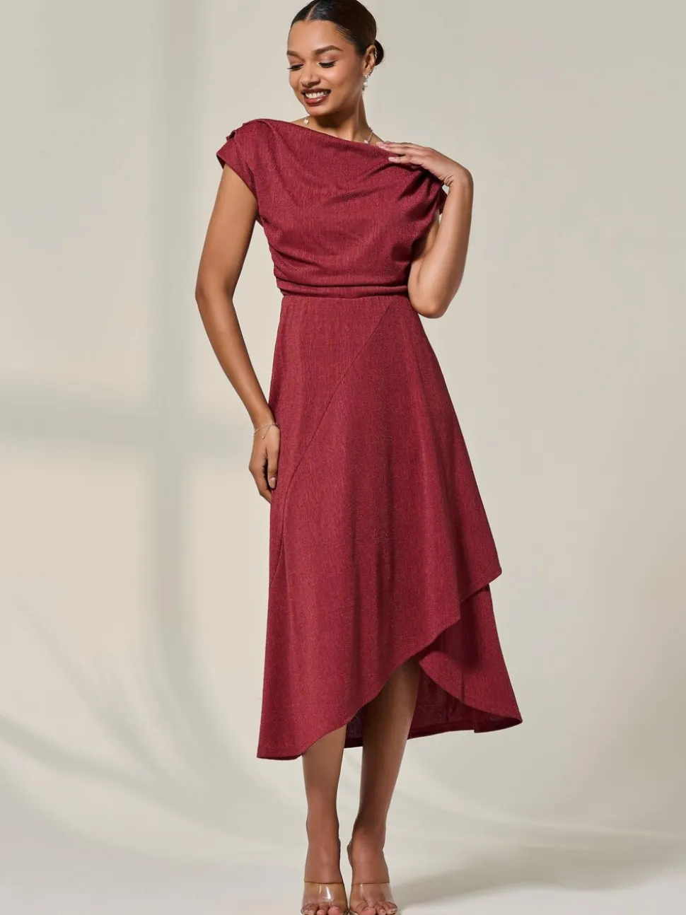 Rouge - Robe Jolie Moi mi-longue drapée asymétrique