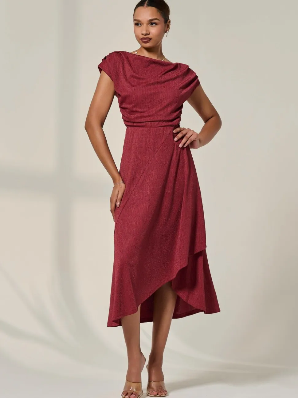 Rouge - Robe Jolie Moi mi-longue drapée asymétrique