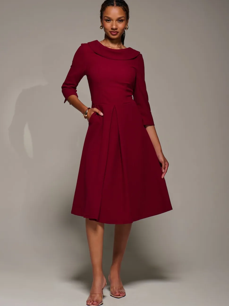 Rouge - Robe mi-longue Jolie Moi coupe évasée et évasée à col roulé
