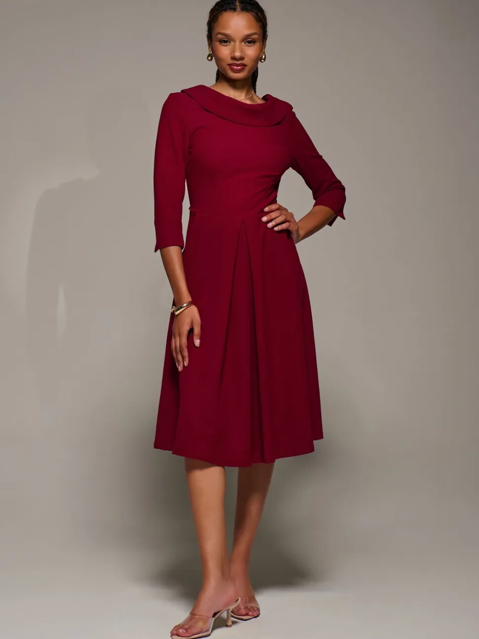 Rouge - Robe mi-longue Jolie Moi coupe évasée et évasée à col roulé
