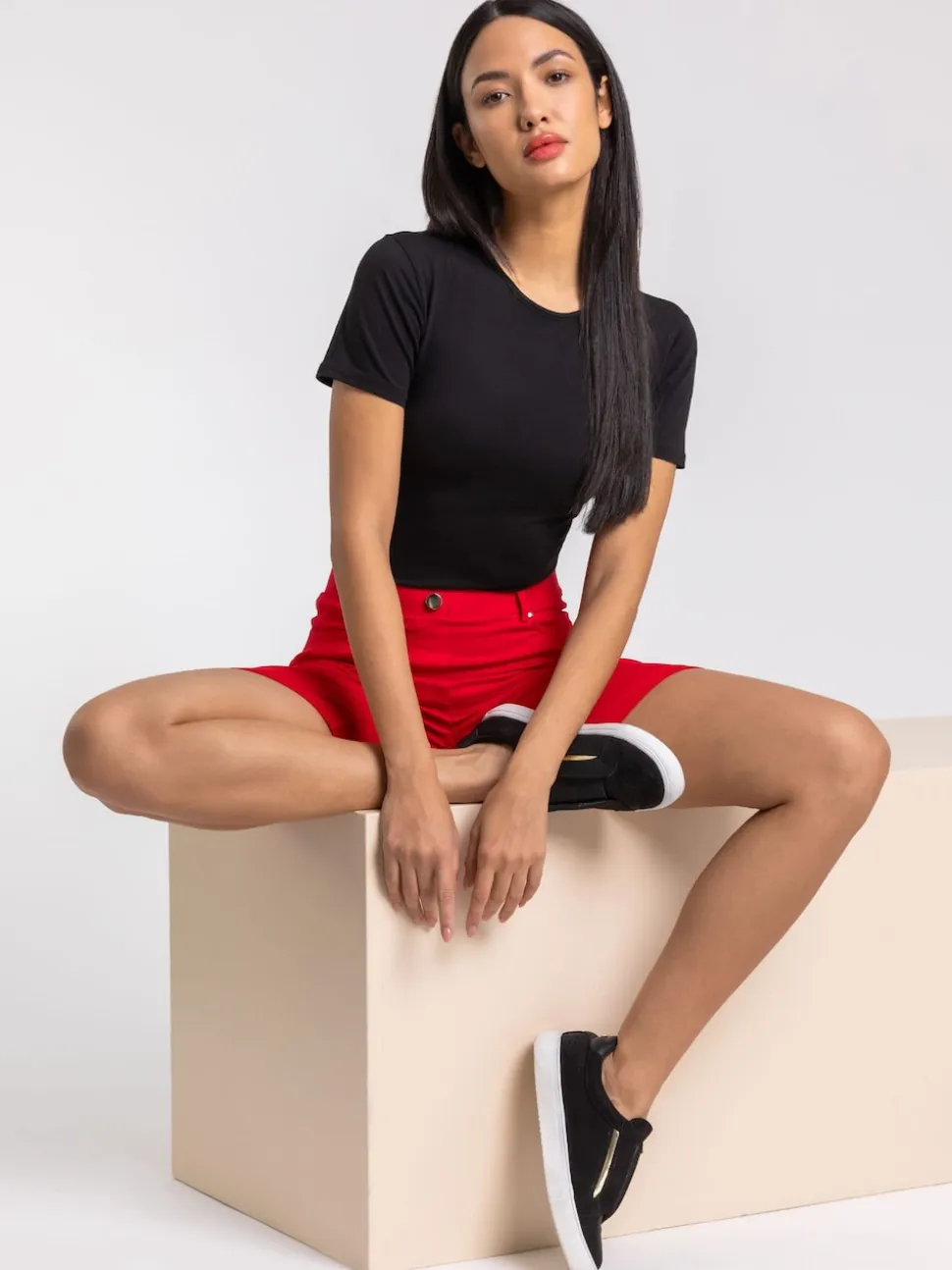 Rouge - Short Roman extensible à revers