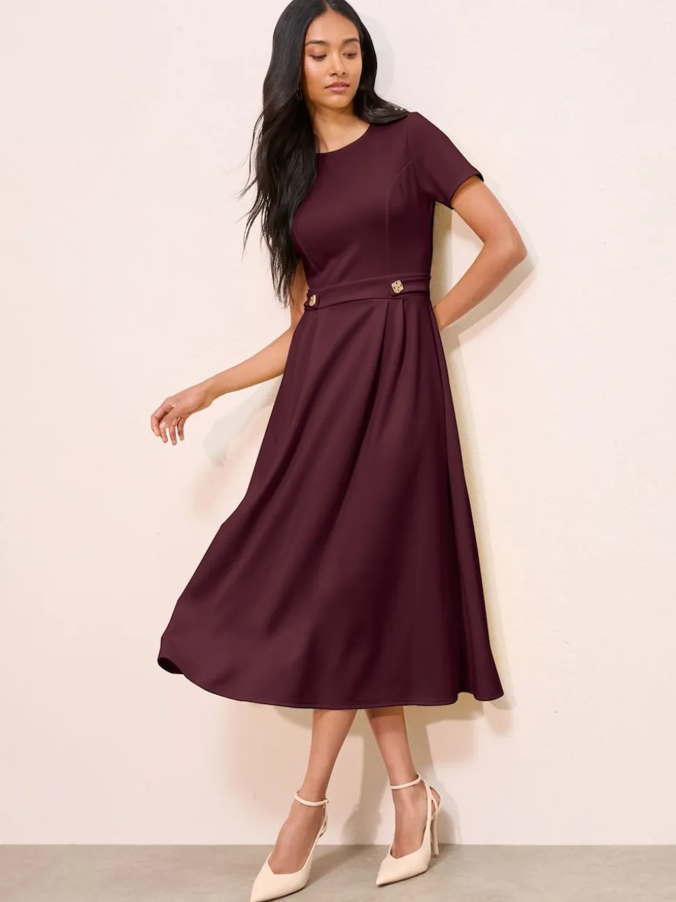 Rouge baie - Friends Like These Tab Detail Manches courtes Mi-long habillé Robe
