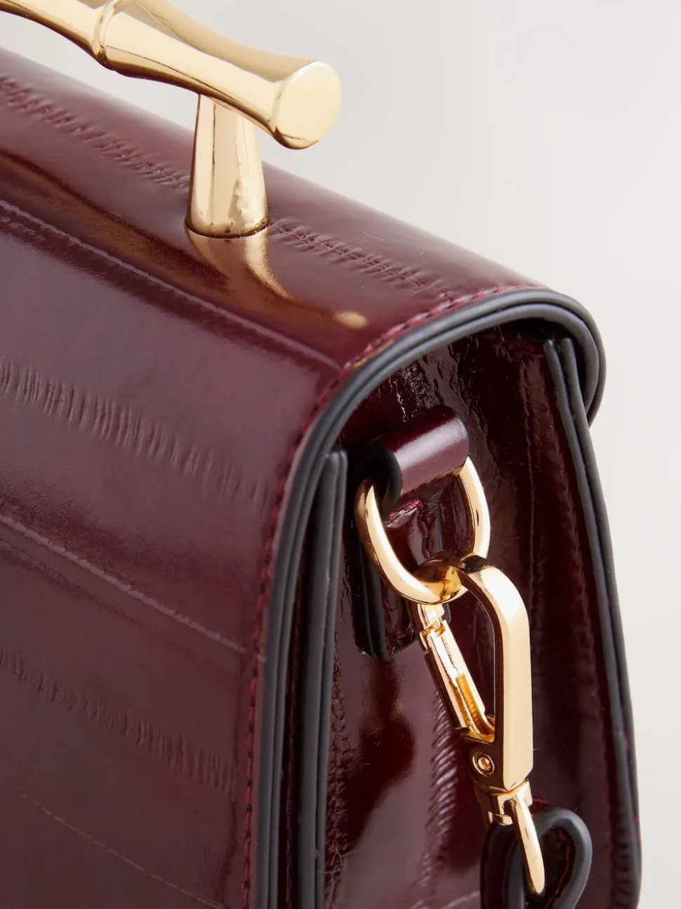 Rouge baie - Sac à poignée supérieure avec quincaillerie Or
