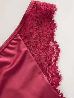 Rouge bordeaux - Culotte en dentelle à dos nœud