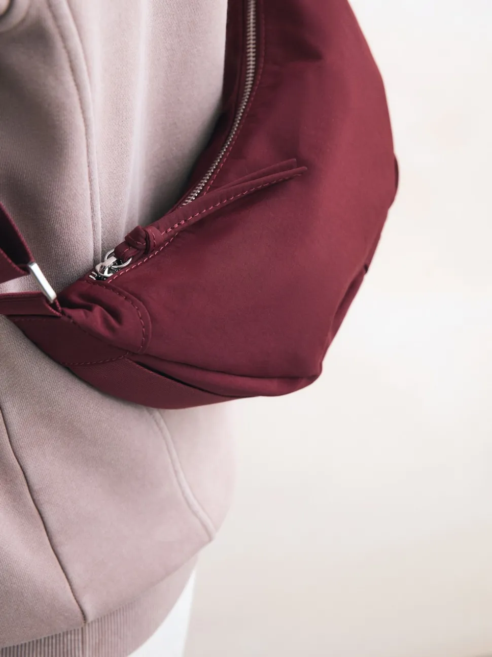 Rouge bordeaux - Sling Cross Body Bag