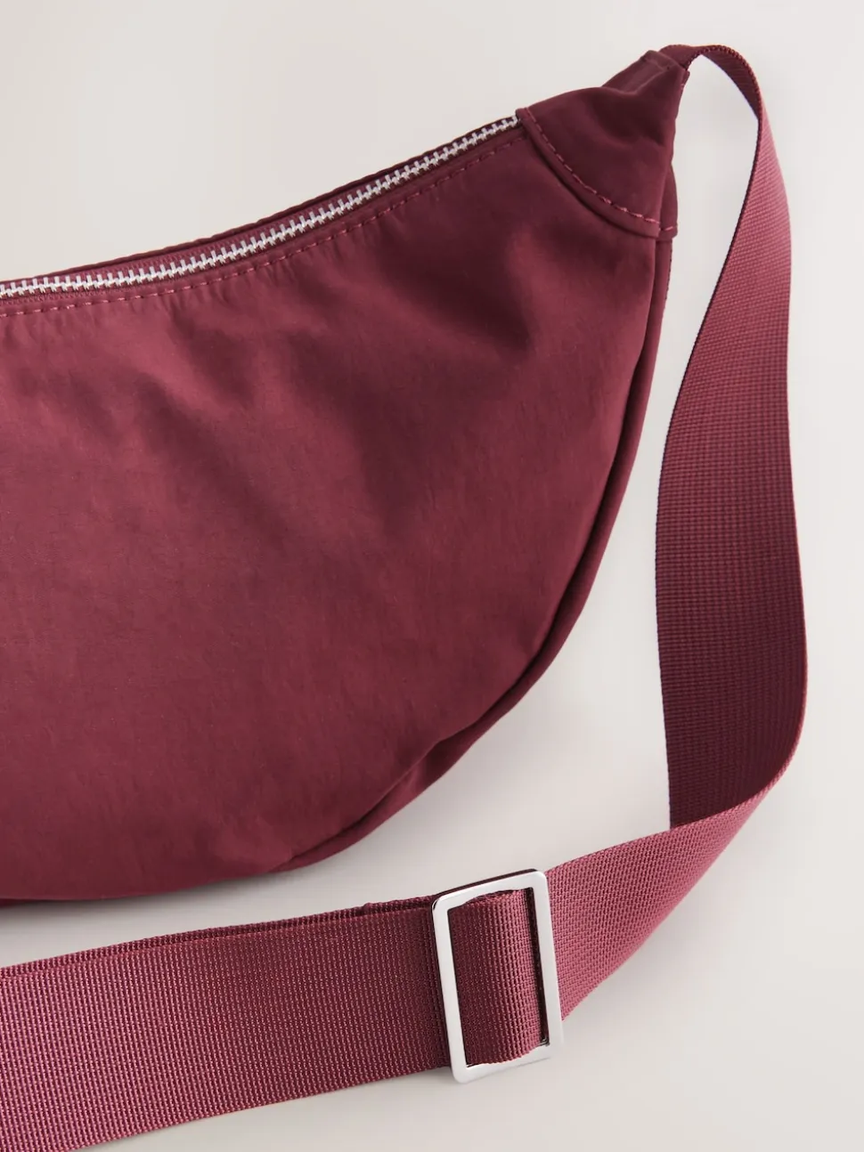 Rouge bordeaux - Sling Cross Body Bag