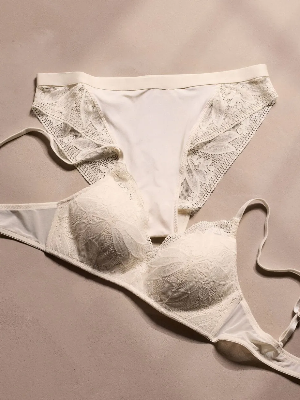 Rouge/crème - Lot de soutiens-gorge-gorge 2 détails en dentelle Ultimate Comfort