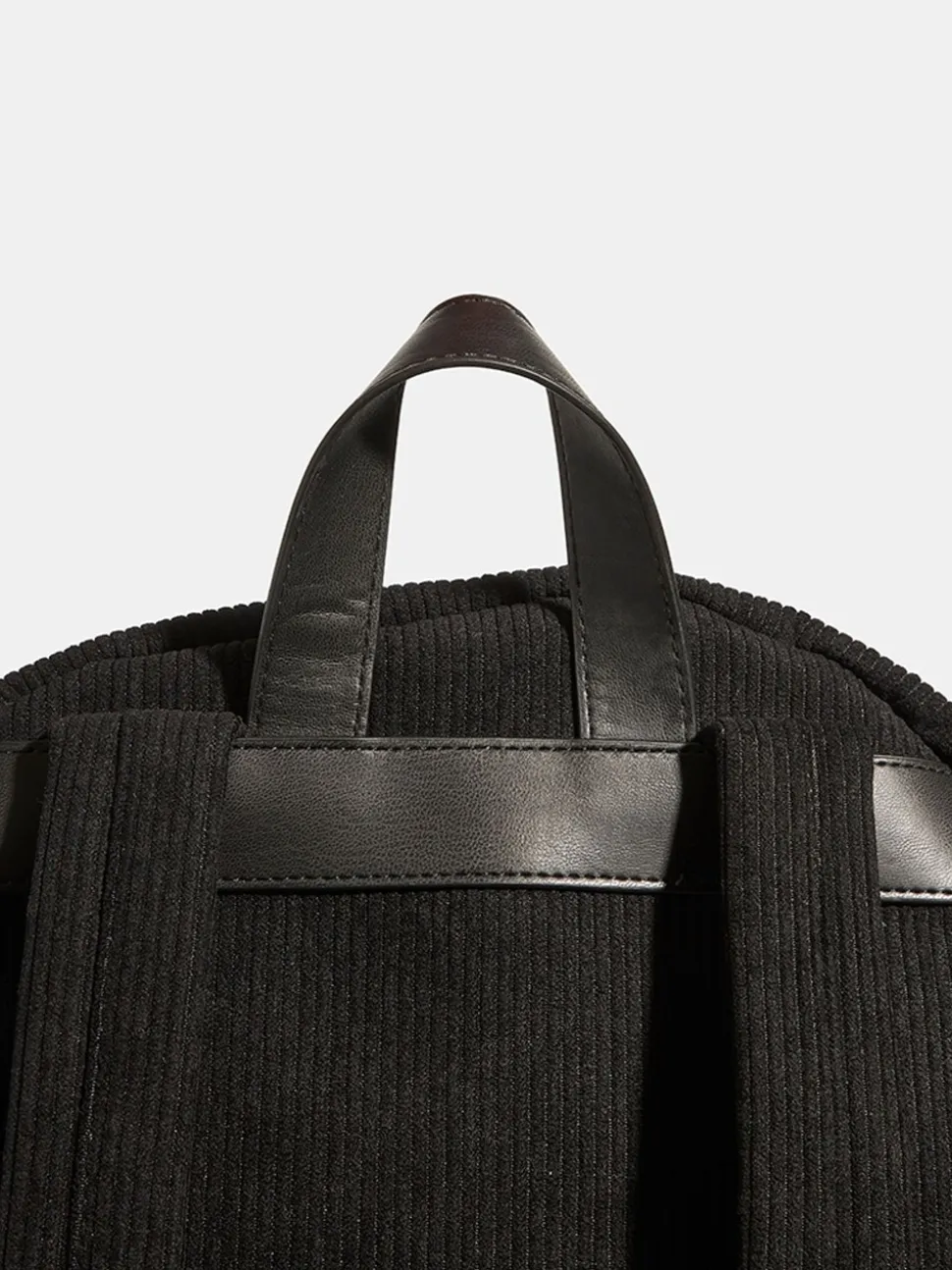 Sac à dos brodé Skinnydip rouge à imprimé cœur ditsy