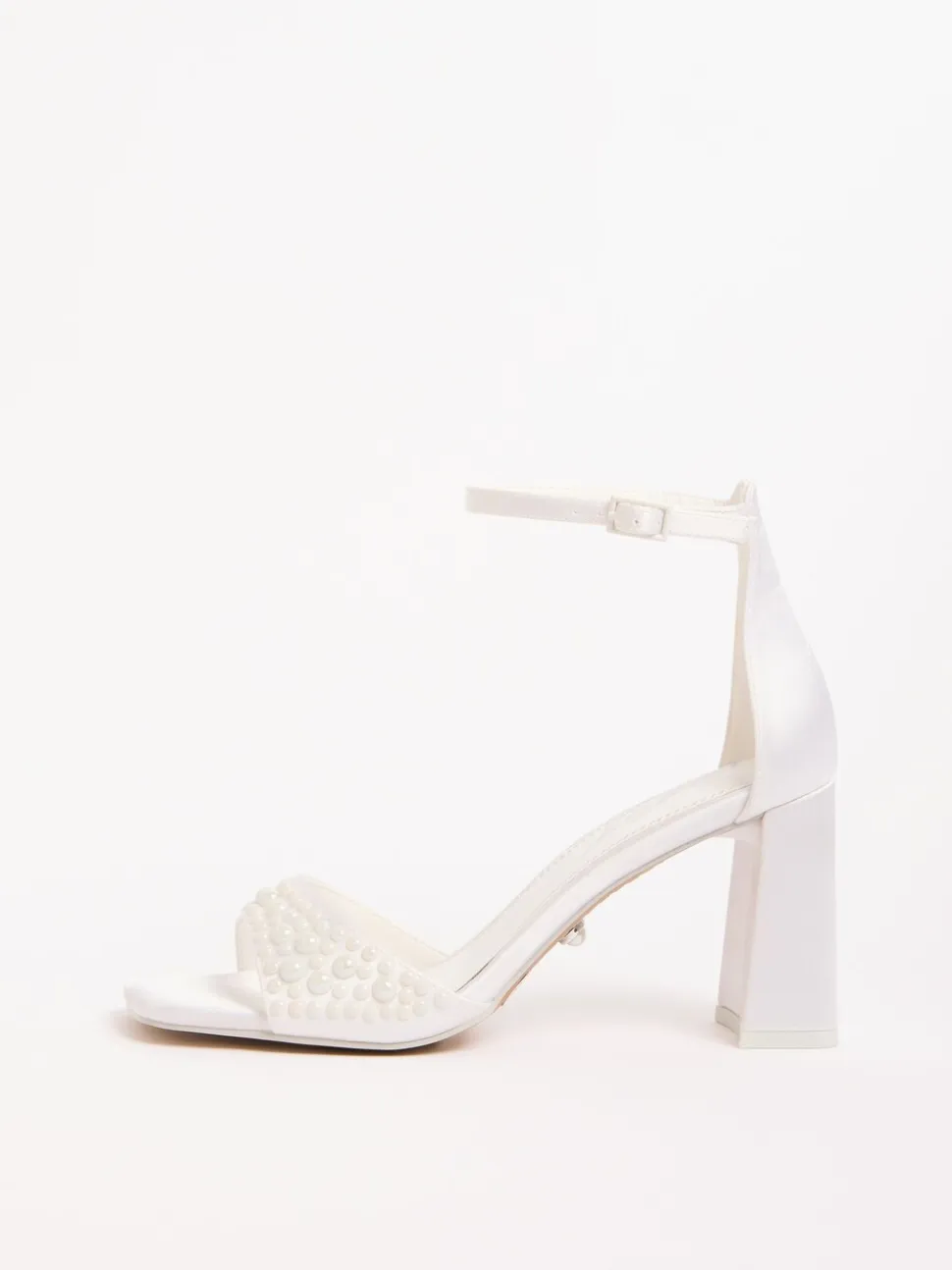 Sandales à talons hauts à talons carrés ornés de perles Satin de mariée Lipsy