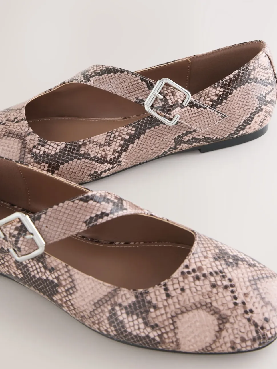 serpent - Chaussures Forever Comfort® Asymmetric Mary Jane